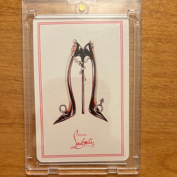 Christian Louboutin 6 Hearts playing card in hard case - Picture 2 of 2